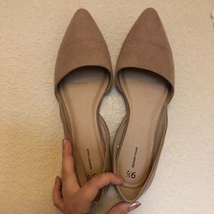 Nude flats